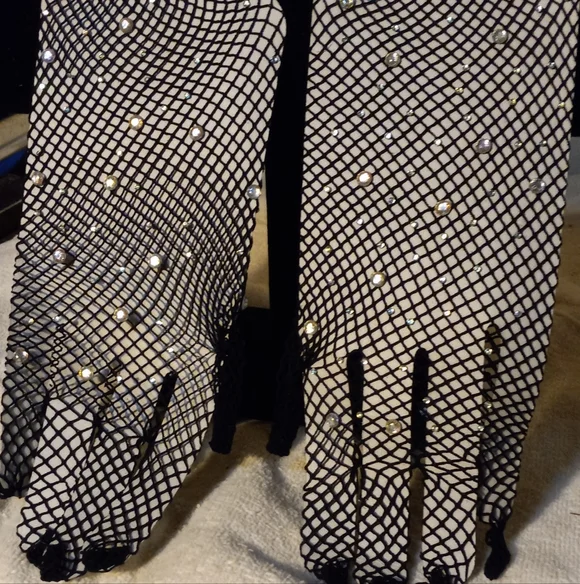 New,black fishnet stretch full length dressy evening gloves with faux rhinestone - Picture 1 of 3